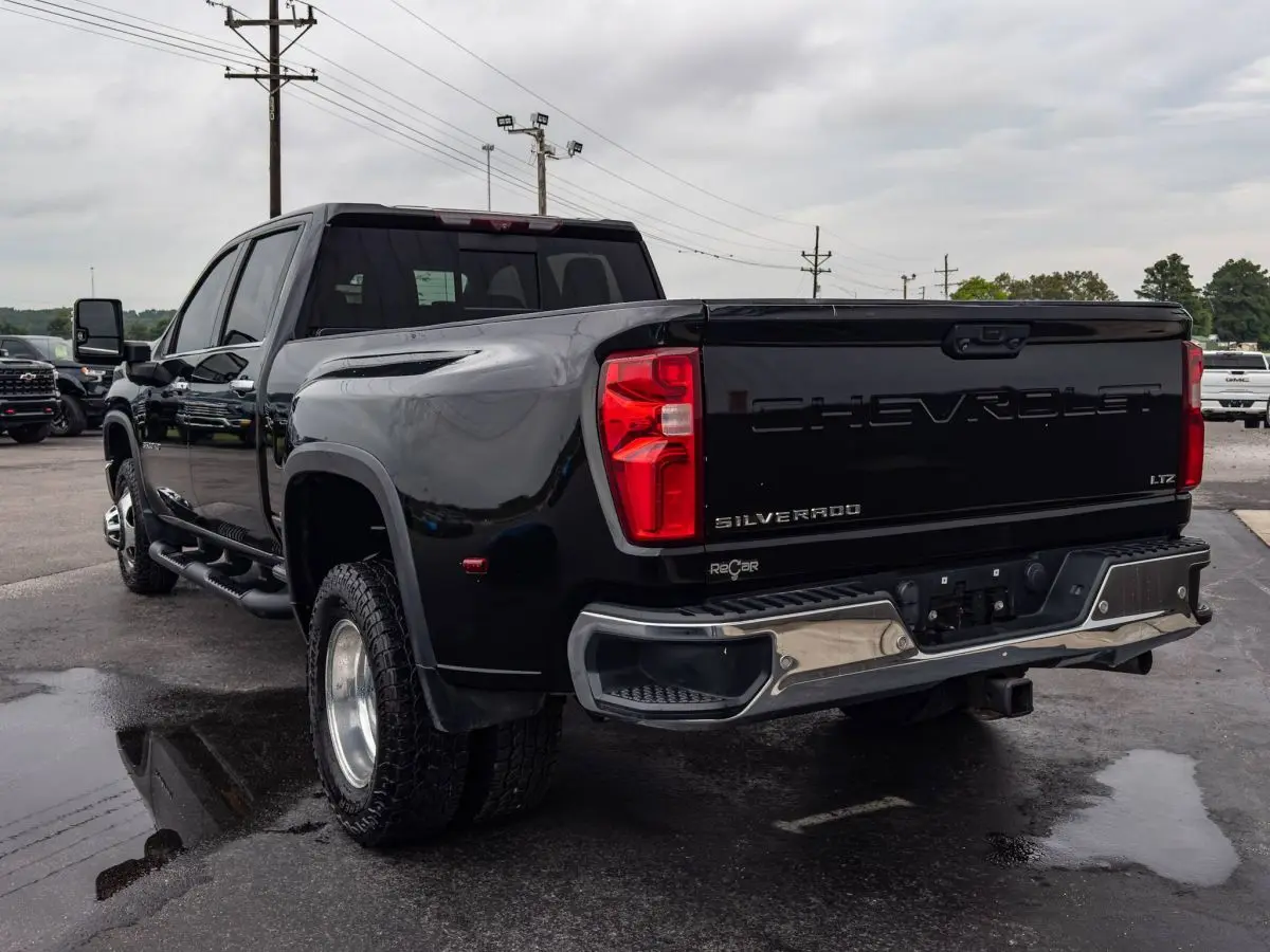 2021 Chevrolet Silverado HD LTZ 4WD Crew Cab Long Box DRW photo 3