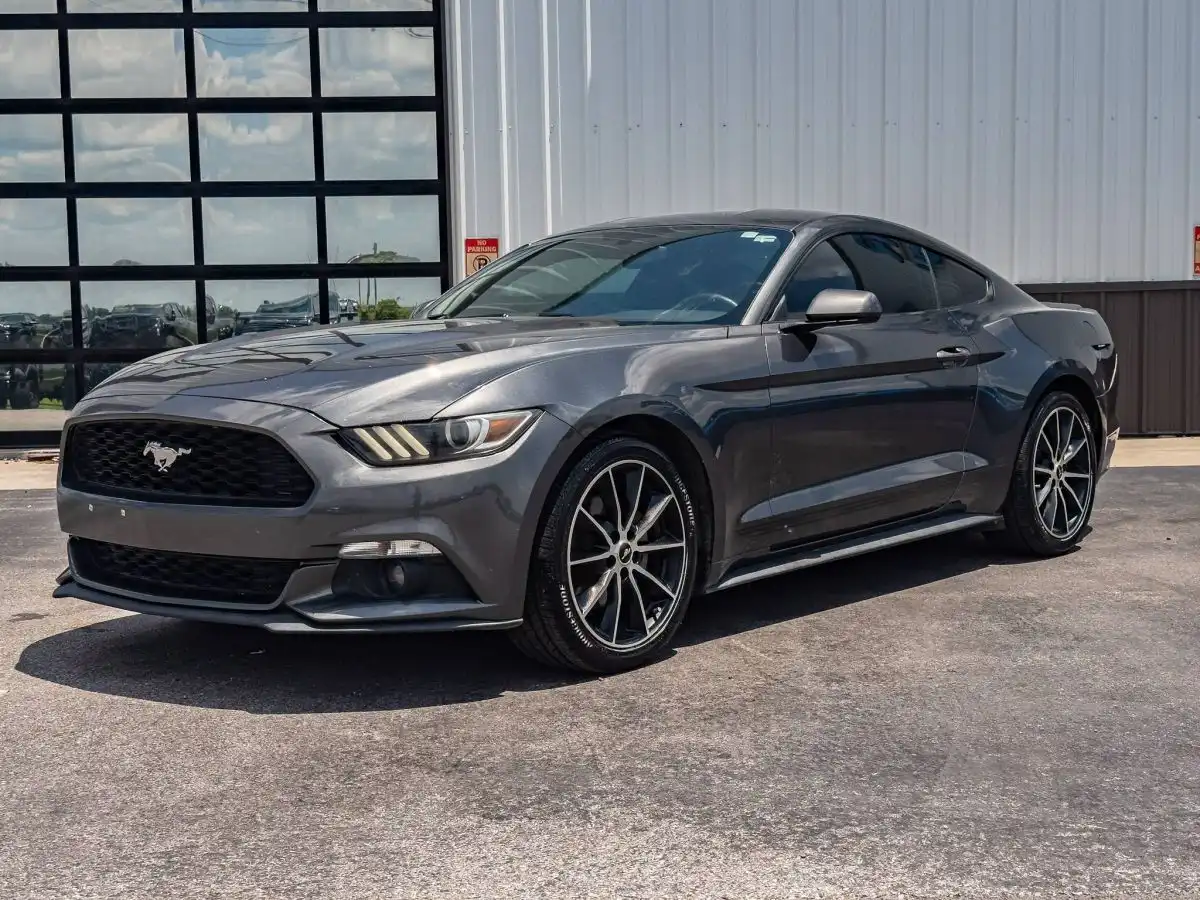 2016 Ford Mustang EcoBoost Coupe's photo
