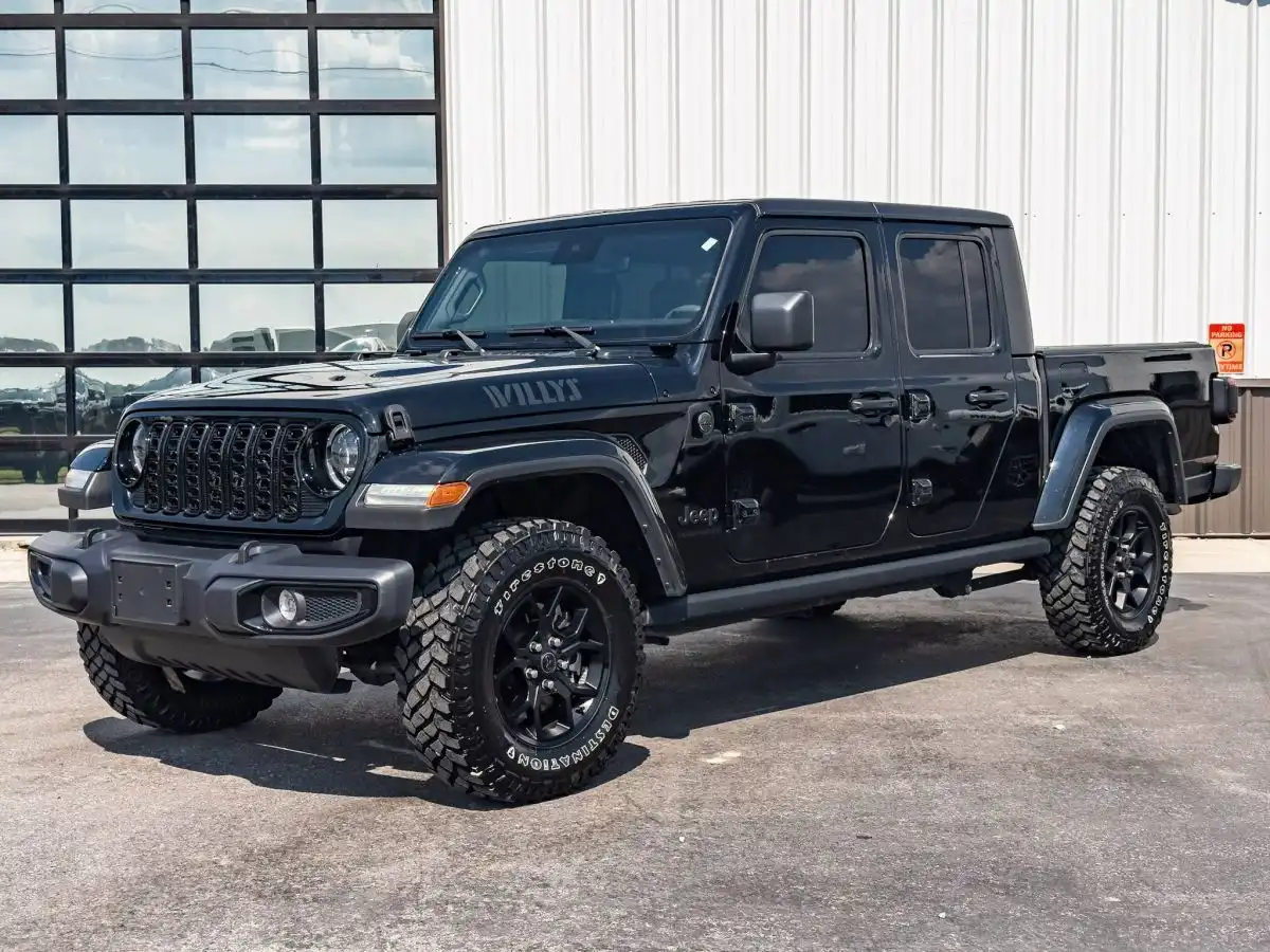 2024 Jeep Gladiator Willys's photo