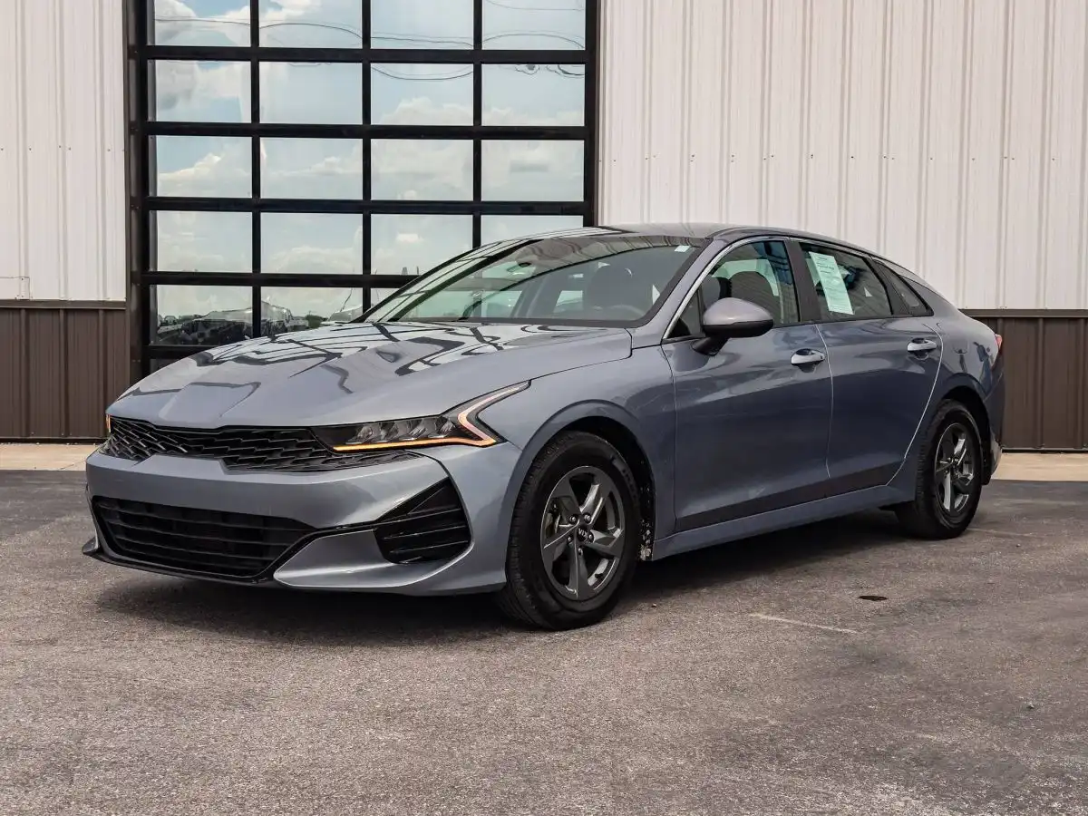 2021 Kia Optima LXS FWD's photo