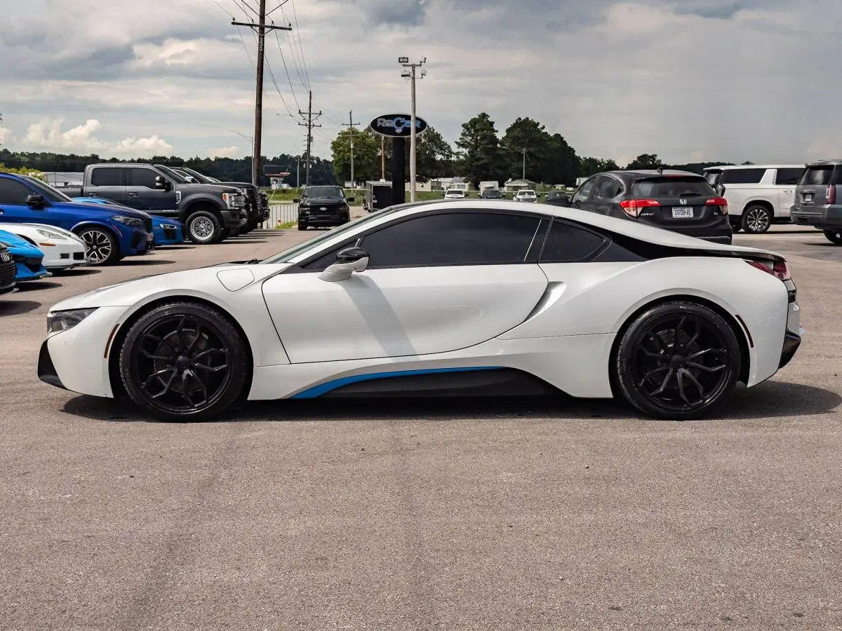 2015 BMW i8 undefined photo 5
