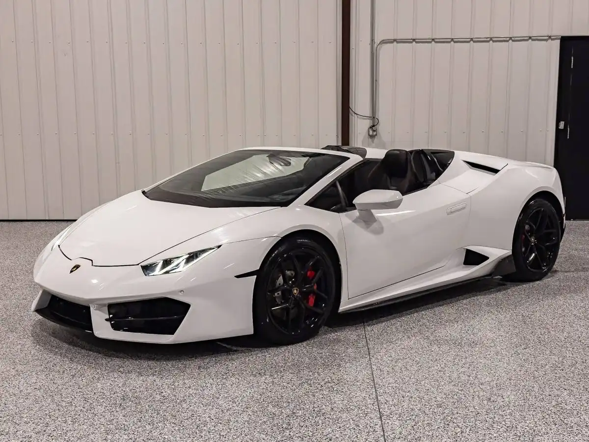 2018 Lamborghini Huracan LP 580-2 Spyder's photo