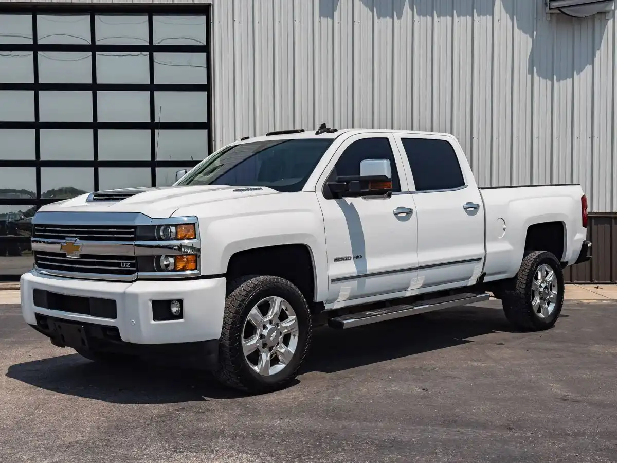 2018 Chevrolet Silverado HD LTZ 4WD Crew Cab Standard Box's photo