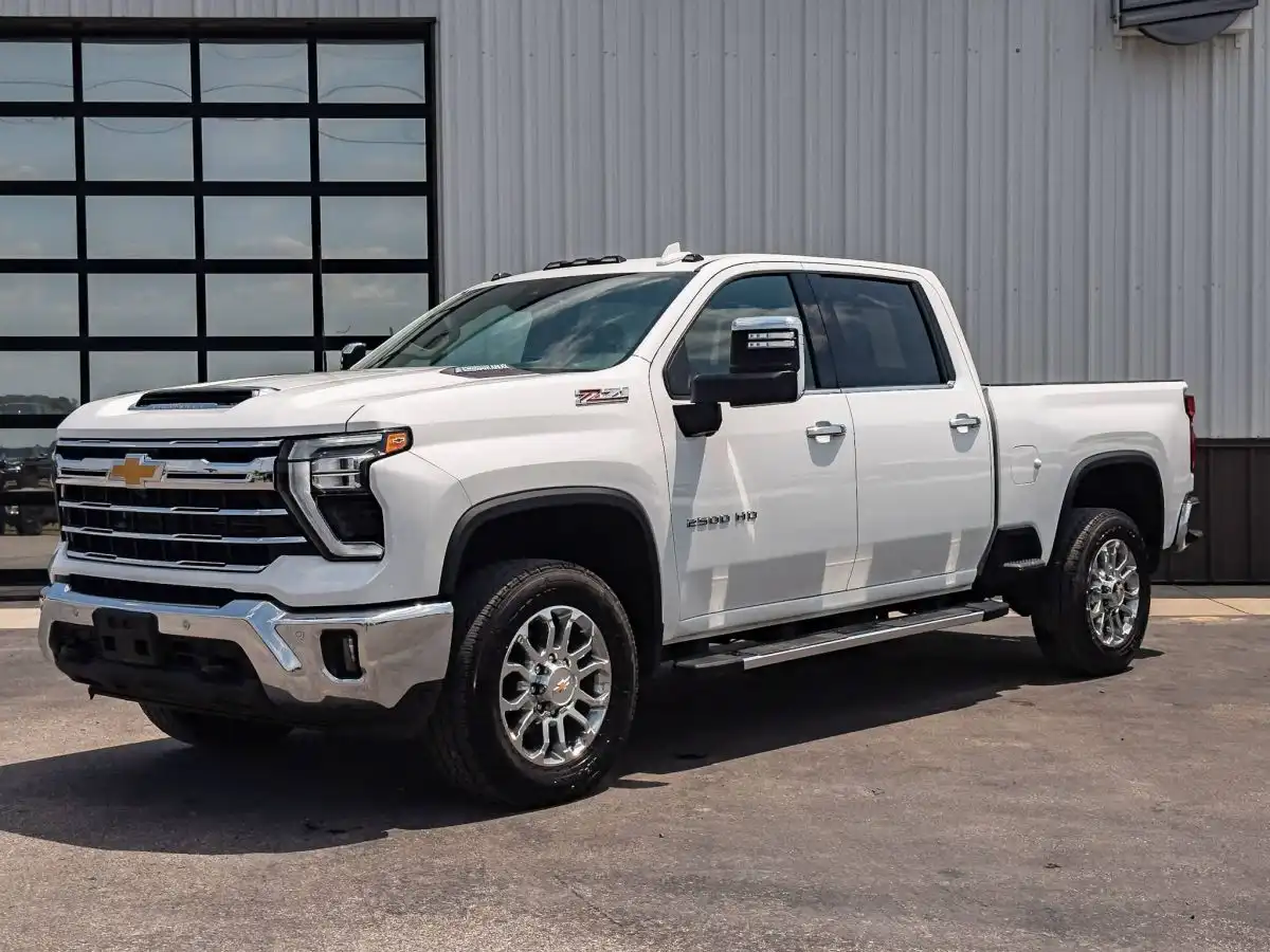 2024 Chevrolet Silverado HD LTZ 4WD Crew Cab Standard Box's photo