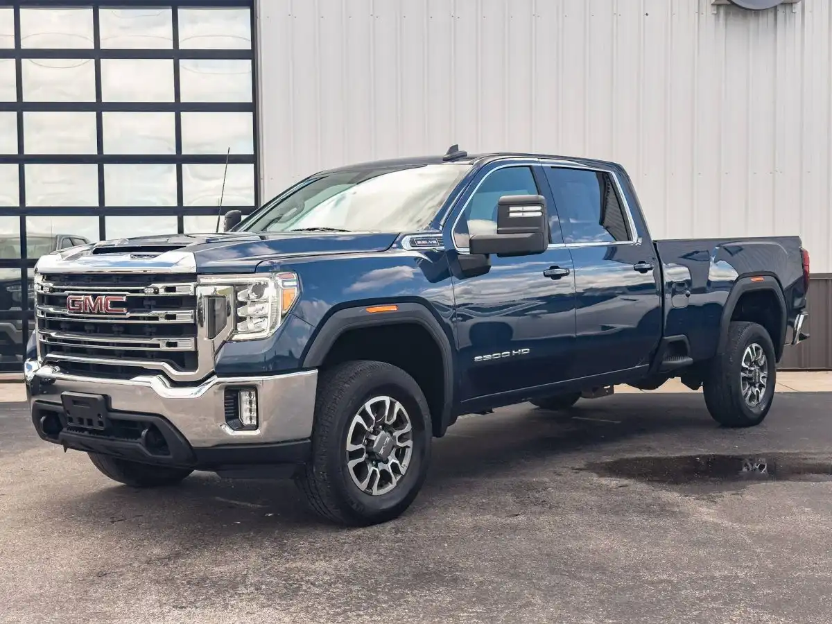 2023 GMC Sierra 4WD Crew Cab Long Box SLE's photo