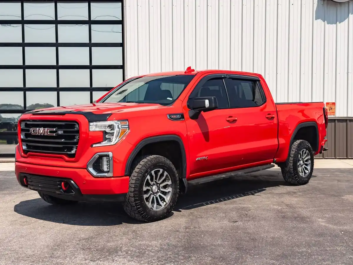 2022 GMC Sierra 4WD Crew Cab Short Box AT4's photo