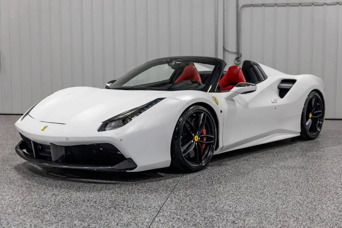 2017 Ferrari 488 Base's photo