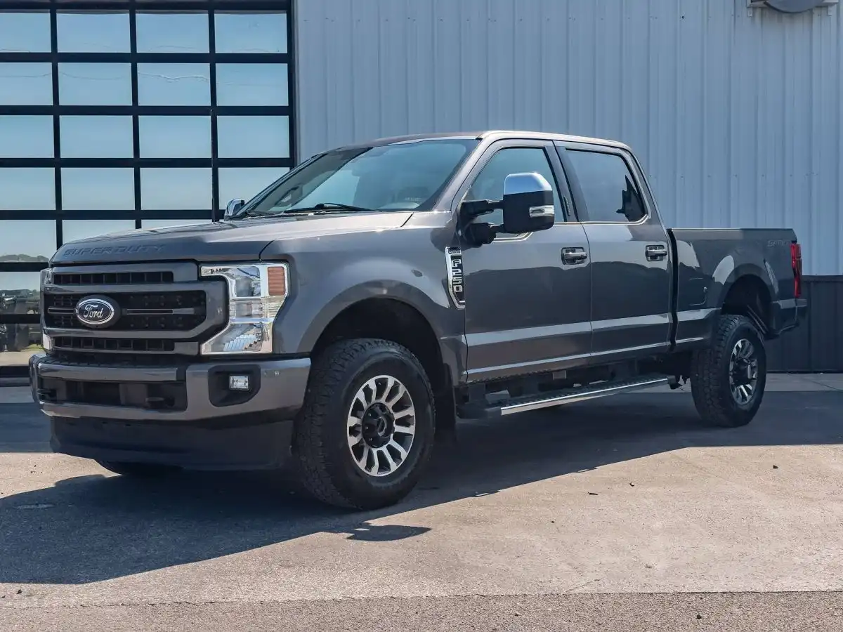 2022 Ford F-250 Lariat 4x4 Crew Cab 6-3/4' Box's photo