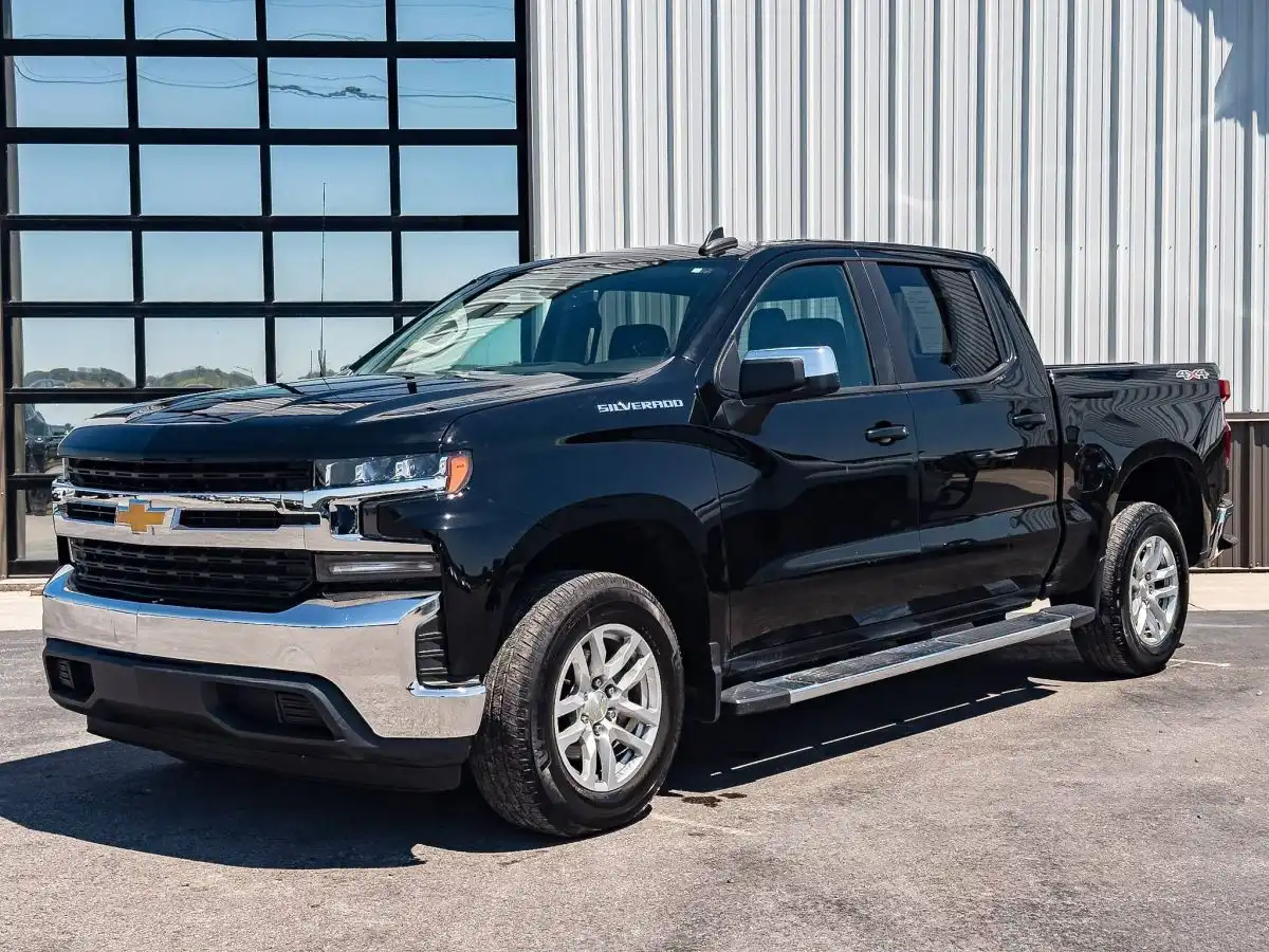 2020 Chevrolet Silverado 1500 LT 4X4 Crew Cab Short Box's photo
