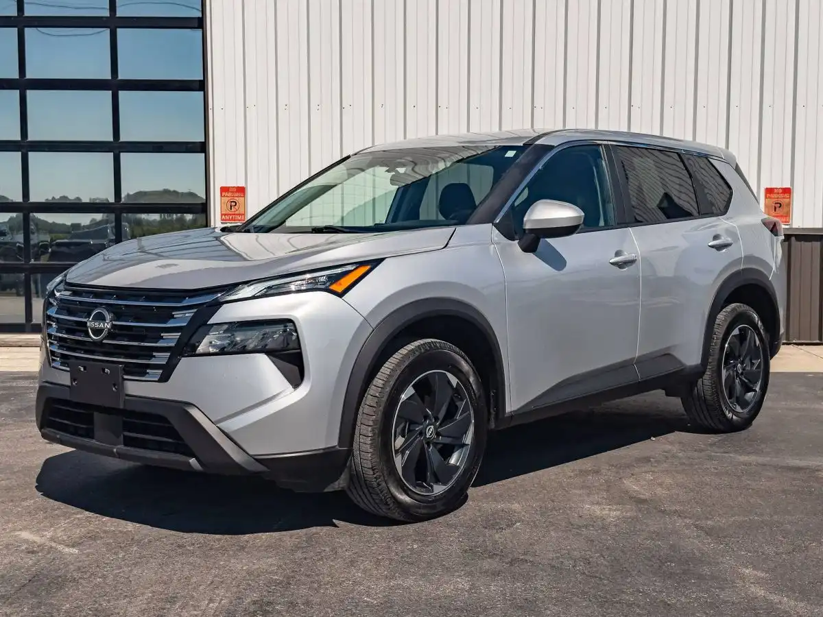 2024 Nissan Rogue SV AWD's photo