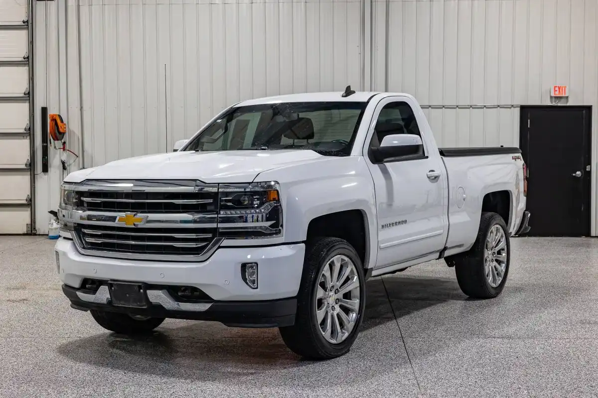 2017 Chevrolet Silverado 1500 LT 4WD Regular Cab Standard Box's photo