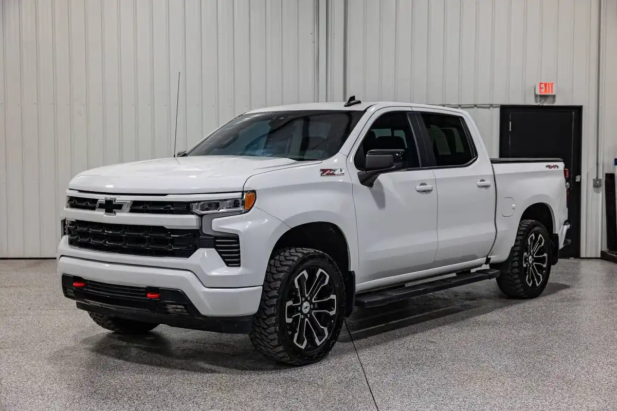 2022 Chevrolet Silverado 1500 RST 4WD Crew Cab Short Box's photo