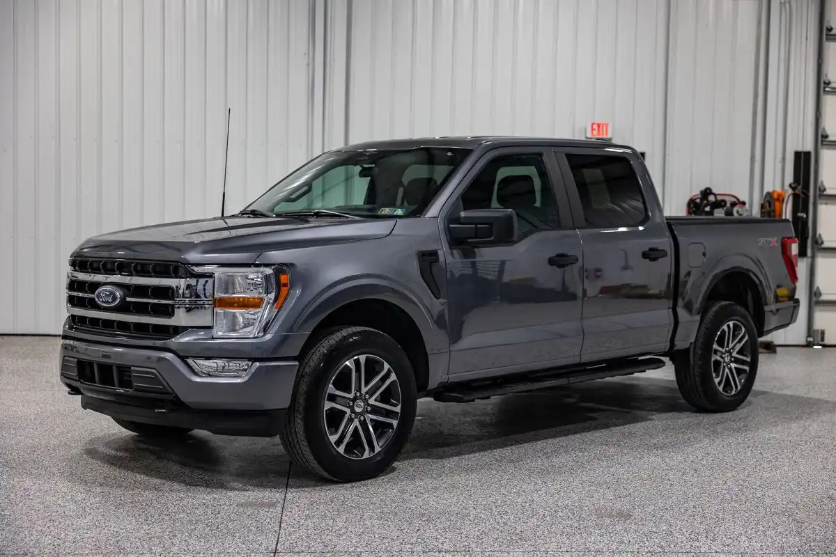 2023 Ford F-150 XL 4WD SuperCrew 5-1/2' Box's photo