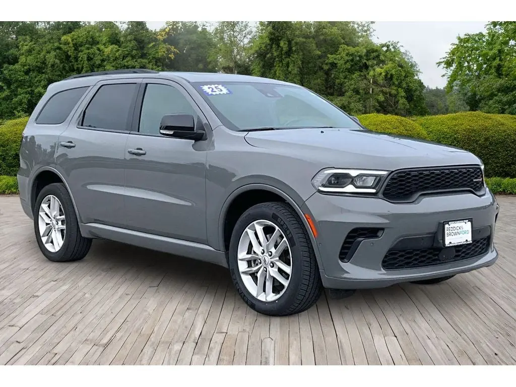 2025 Dodge Durango GT AWD Plus photo 3