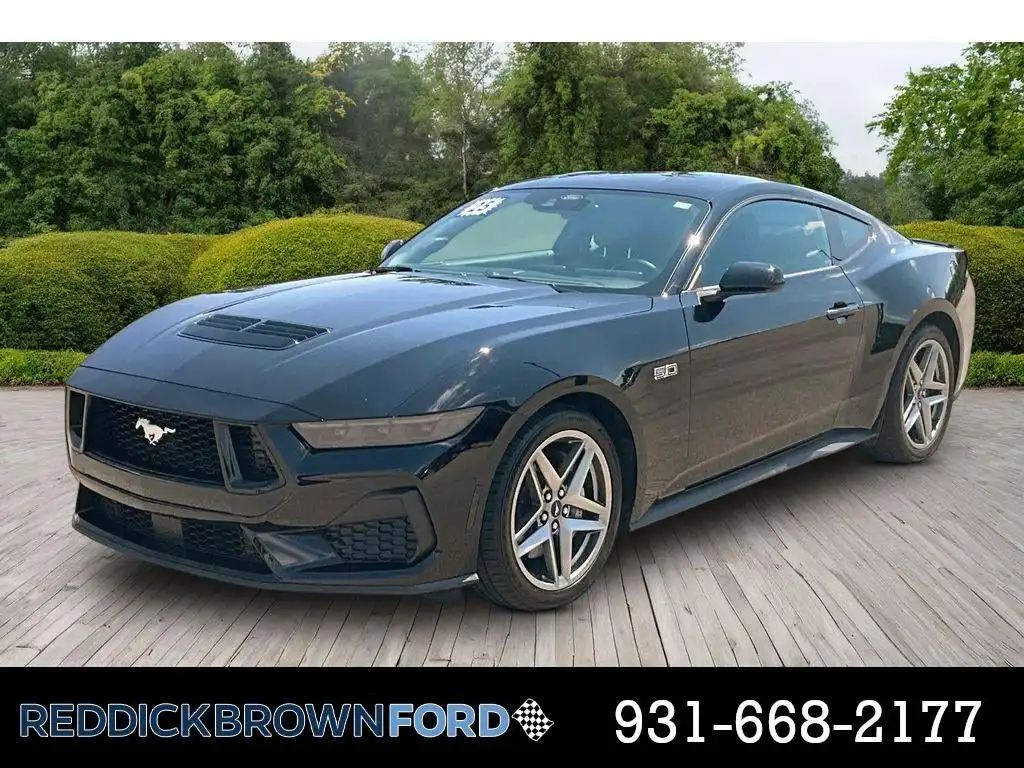 2025 Ford Mustang GT Fastback's photo
