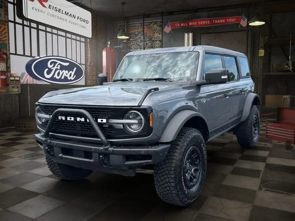 2022 Ford Bronco Wildtrak 4x4 photo 1