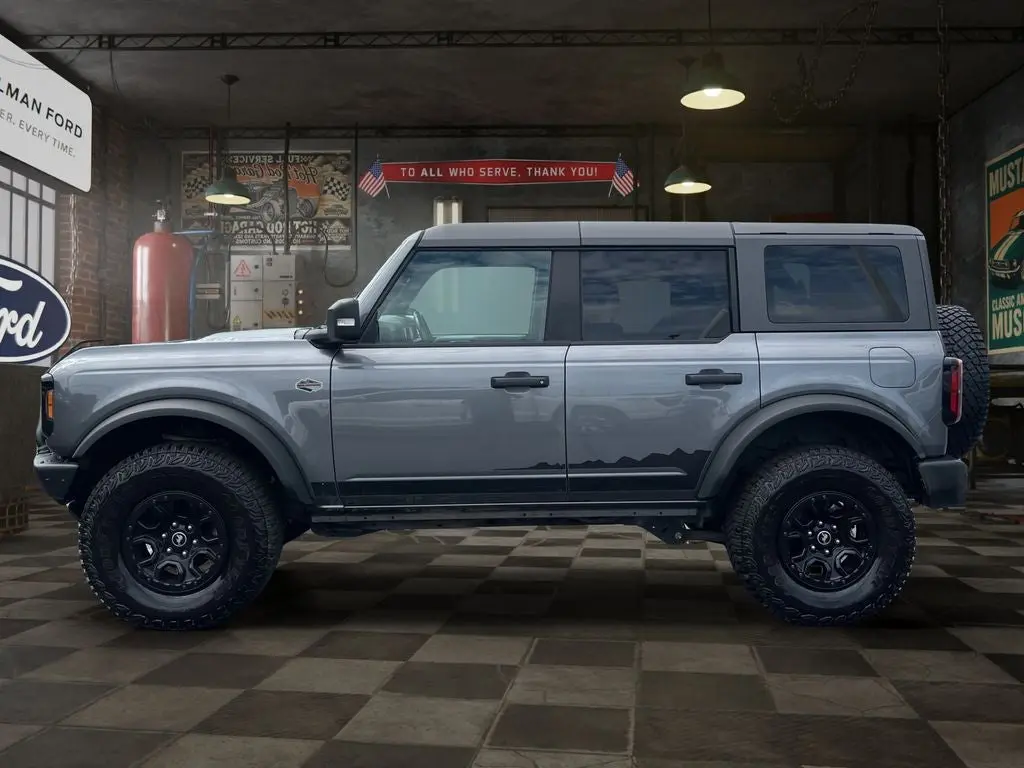2022 Ford Bronco Wildtrak 4x4 photo 3