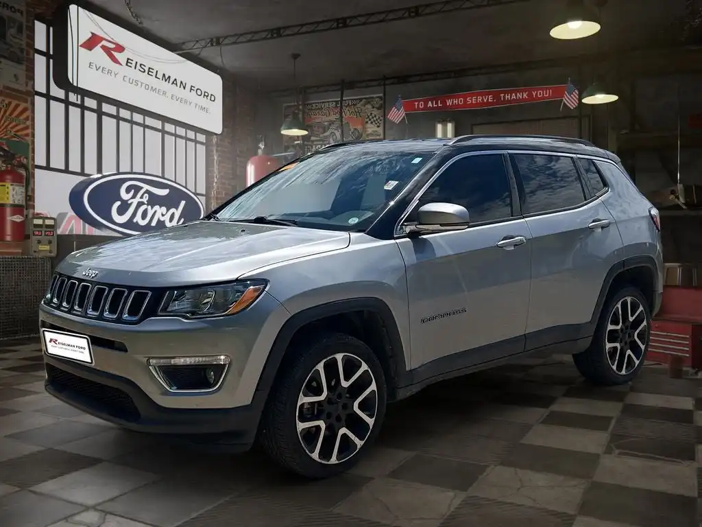 2017 Jeep Compass Limited 4X4's photo