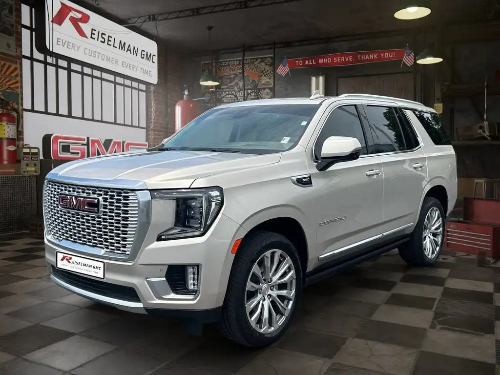 2023 GMC Yukon 4WD Denali's photo