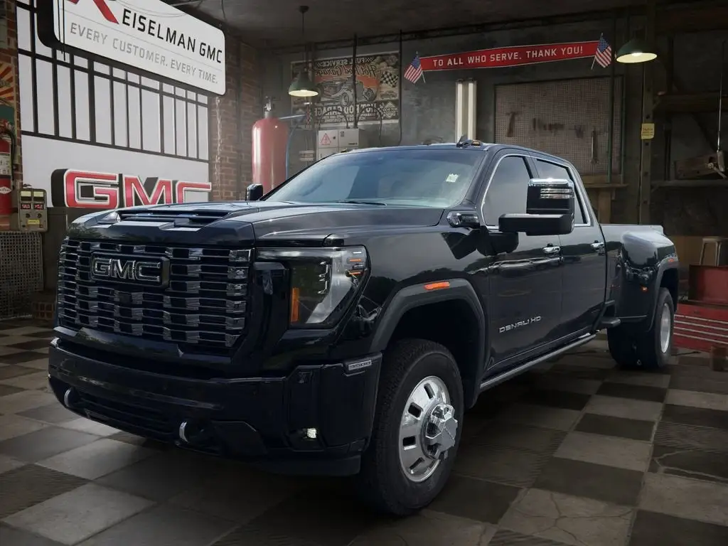 2025 GMC Sierra 4WD Crew Cab Long Box Denali Ultimate photo 1
