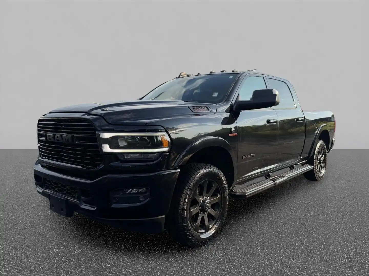 2021 RAM 3500 Laramie 4WD Crew Cab SWB's photo