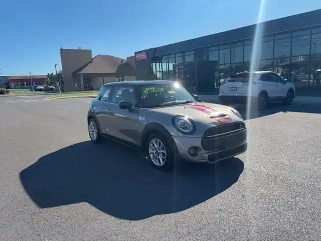 2021 MINI Hardtop Cooper S's photo