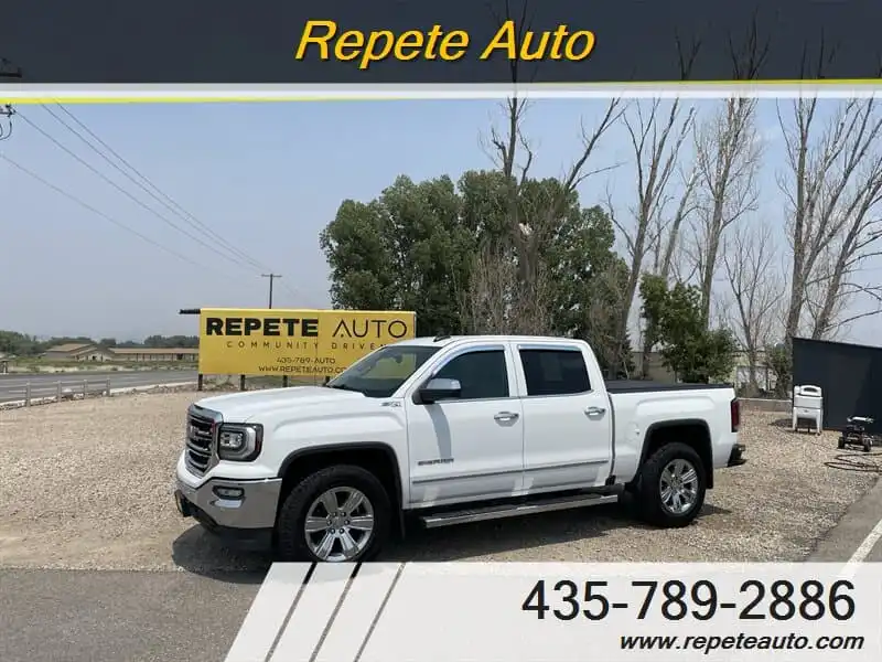 2017 GMC Sierra 4WD Crew Cab Short Box SLT's photo