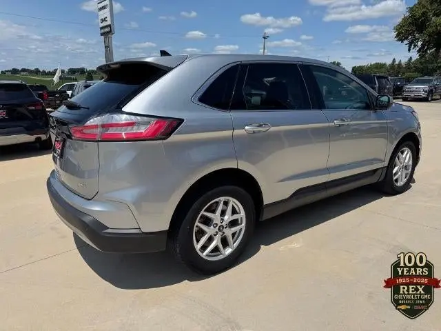 2021 Ford Edge SEL AWD photo 5