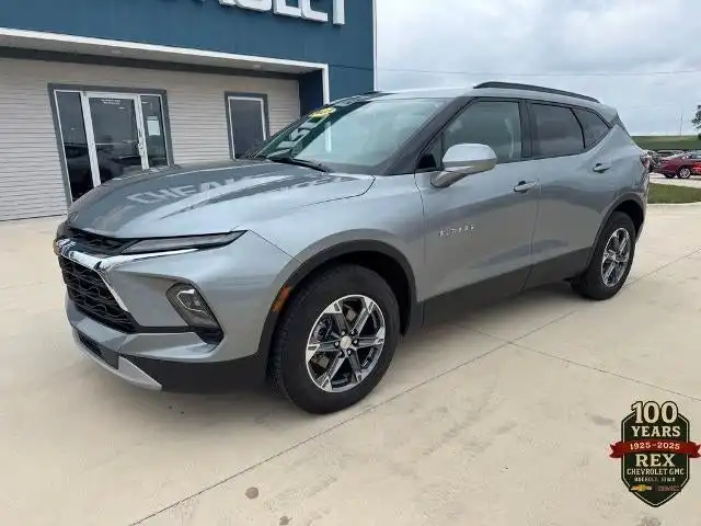2025 Chevrolet Blazer 2.0T 2LT AWD's photo