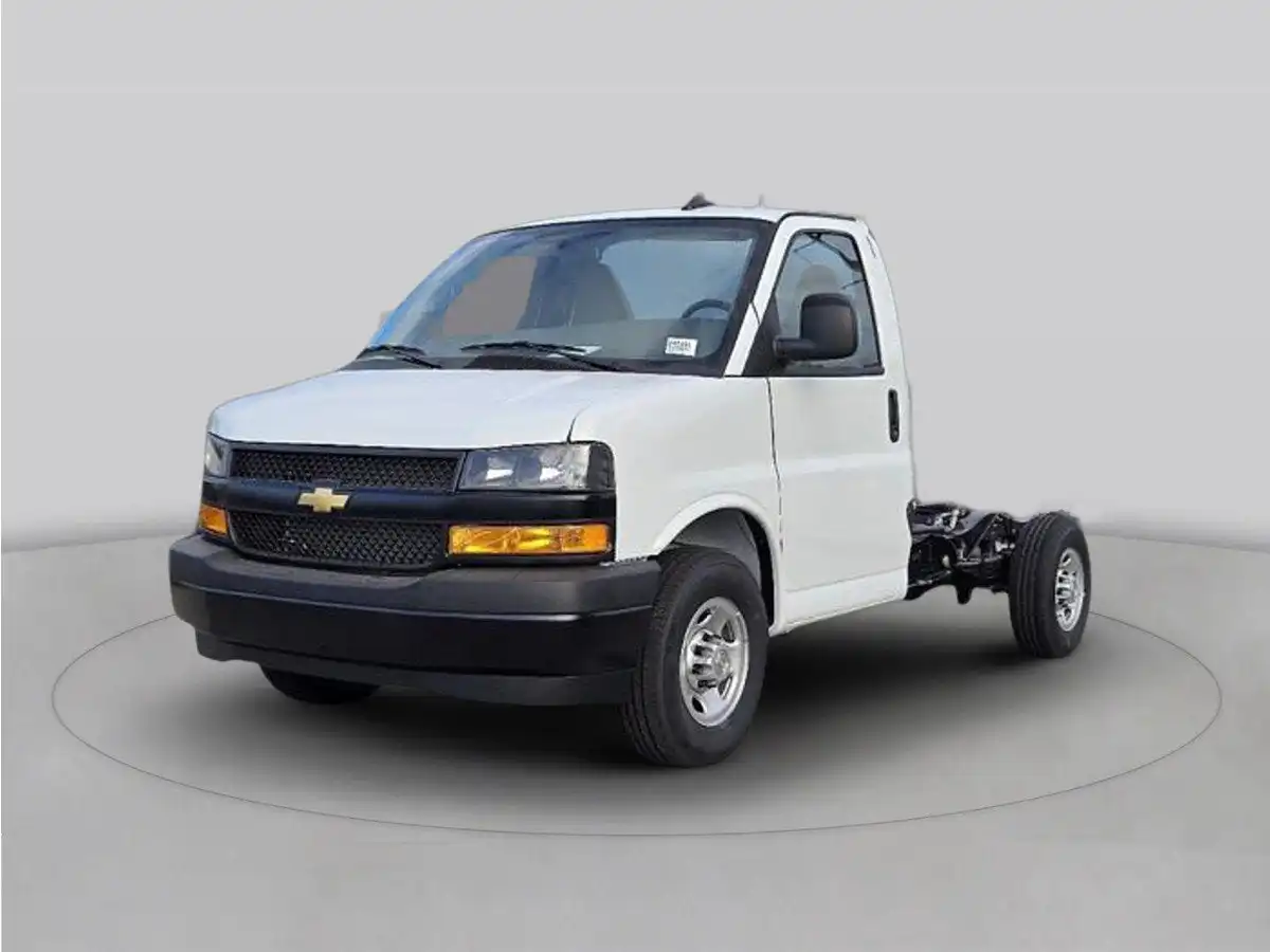2026 Chevrolet Express 3500 159 WB's photo