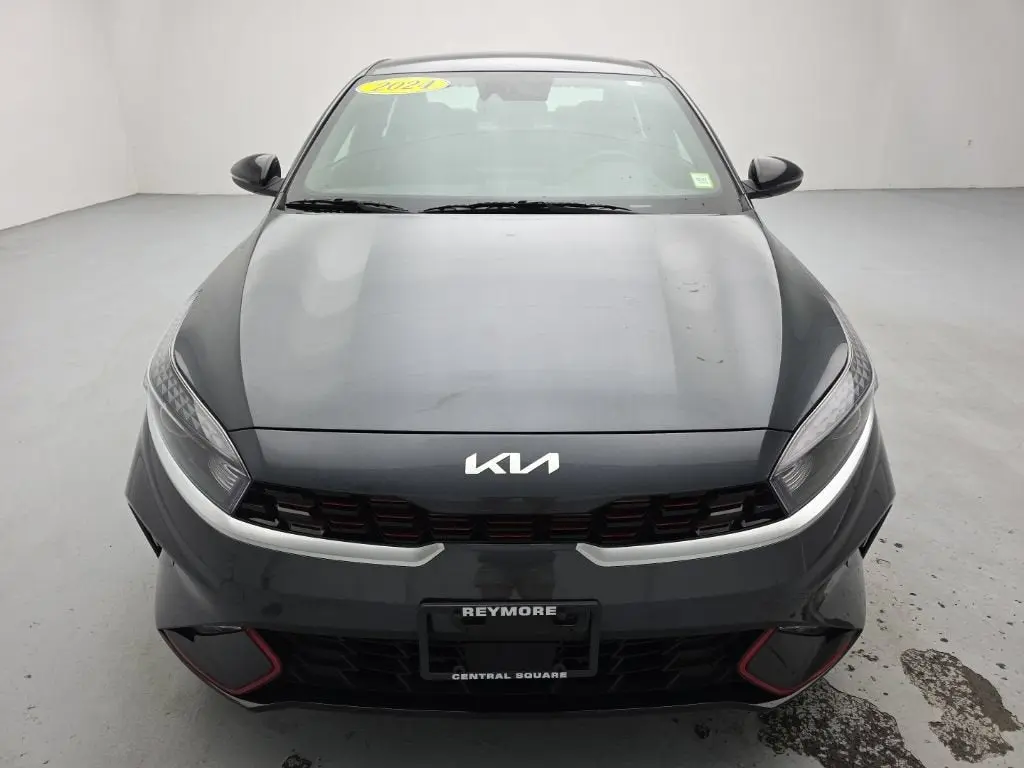 2024 Kia Forte GT-Line Auto photo 3