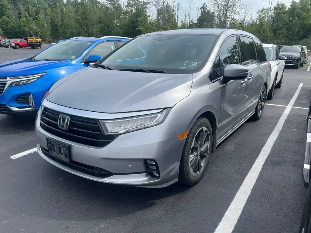 2023 Honda Odyssey Elite's photo