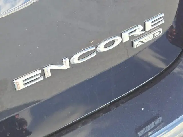 2022 Buick Encore Preferred AWD photo 4