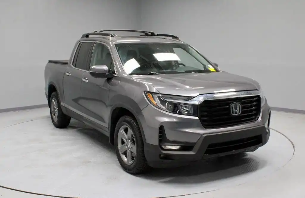 2023 Honda Ridgeline RTL-E AWD's photo
