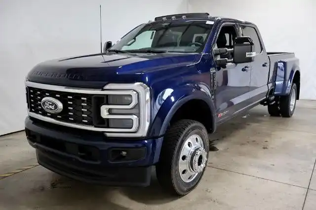 2027 Ford F-450 Platinum 4WD Crew Cab DRW 8' Box's photo