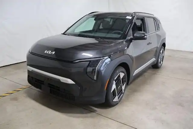 2027 Kia EV3 Wind AWD's photo
