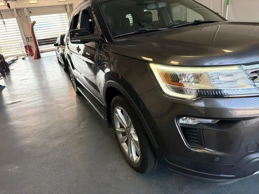 2018 Ford Explorer XLT 4WD's photo