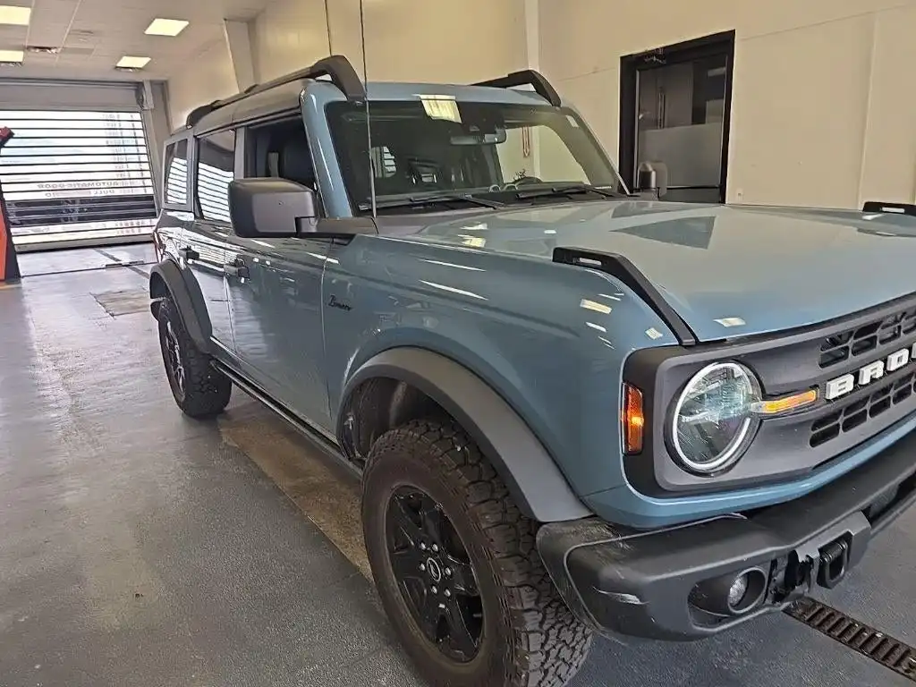 2022 Ford Bronco Black Diamond Mid (322A) 4x4's photo