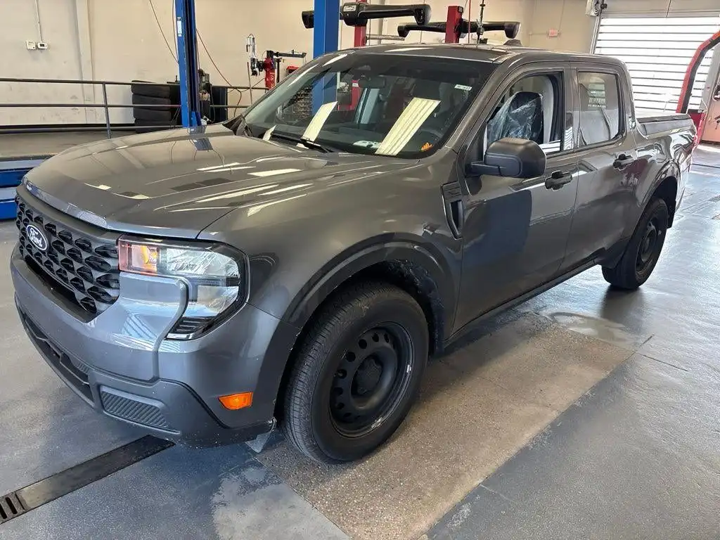 2025 Ford Maverick XL FWD's photo