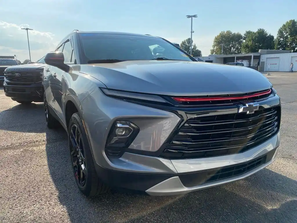 2024 Chevrolet Blazer 2.0T 2LT AWD's photo