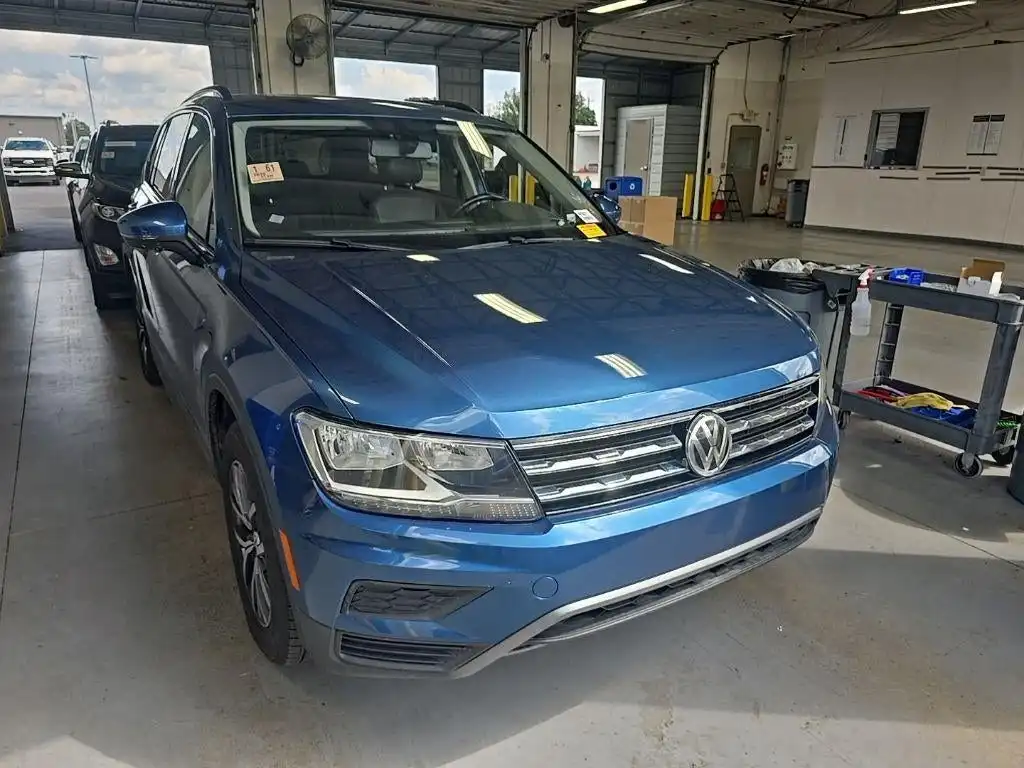 2019 Volkswagen Tiguan 2.0T SE's photo