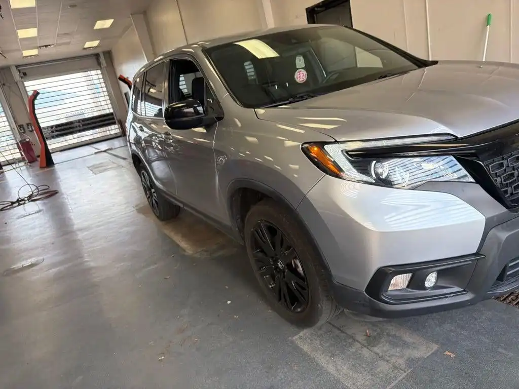2021 Honda Passport 3.5 Sport 4WD Auto's photo