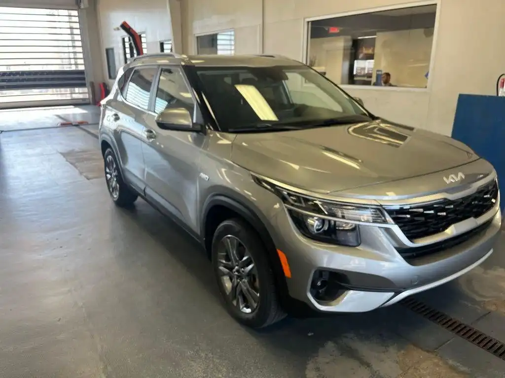 2023 Kia Seltos S AWD's photo