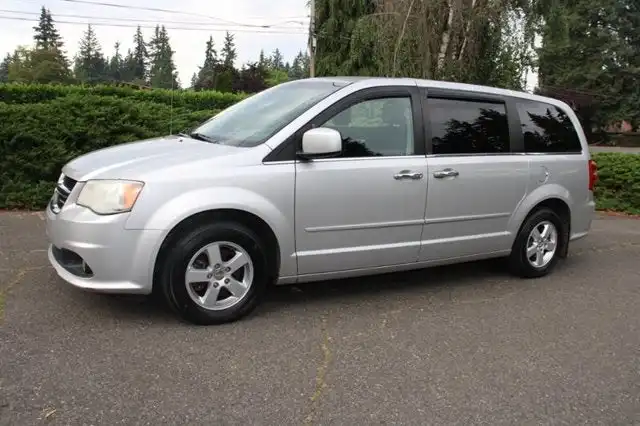 2012 Dodge Grand Caravan Crew's photo
