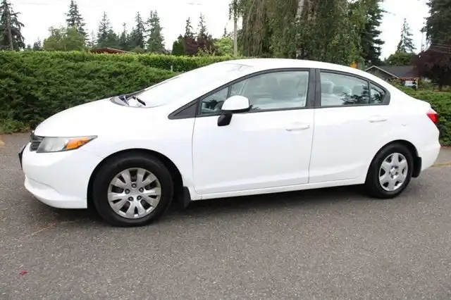 2012 Honda Civic LX Auto's photo