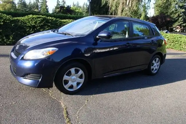 2009 Toyota Matrix Base AT's photo