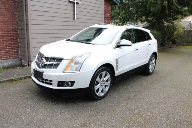 2010 Cadillac SRX AWD Performance Collection's photo