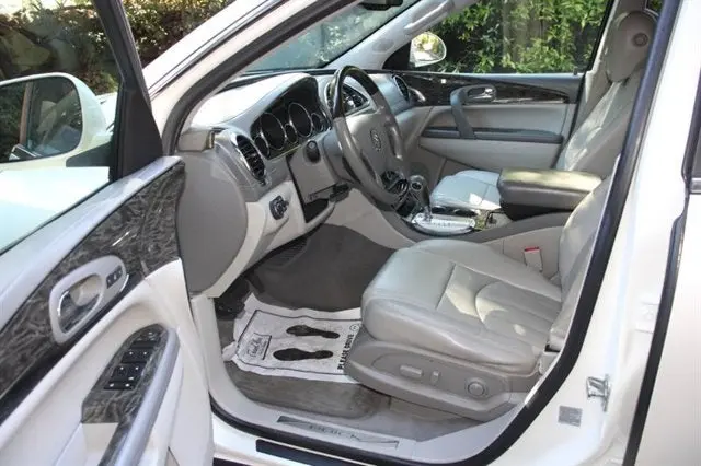 2014 Buick Enclave Leather AWD photo 5