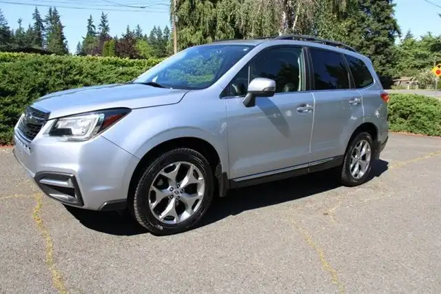 2017 Subaru Forester 2.5i Touring CVT's photo