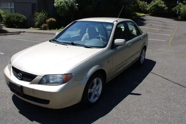 2003 Mazda Protege LX's photo